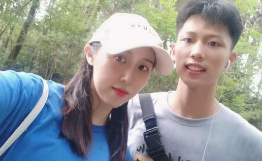 口述媽媽和兒子的高考秘密：為了高考，兒子在賓館上了陪床媽媽2年