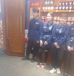 女生的飛吻怎么接？怎么搶？附搞笑表情包