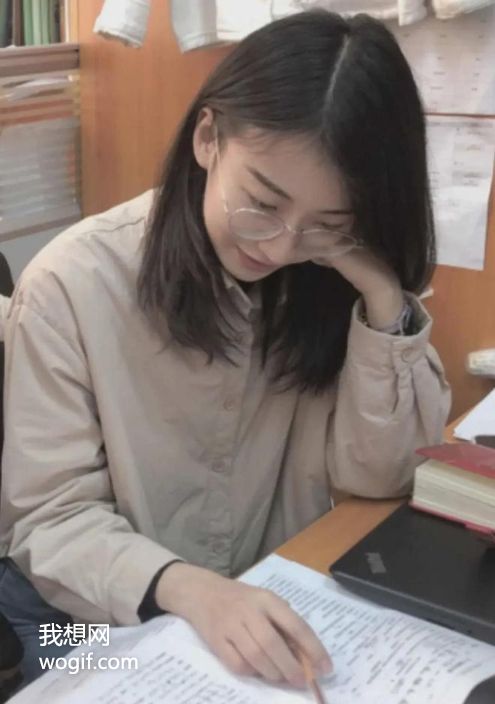 一邊上班一邊讀書，北京學(xué)姐在職考研的全過程
